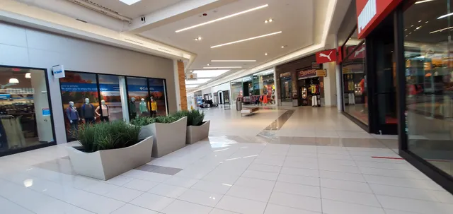 Crocs at Niagara Falls Fashion Outlet