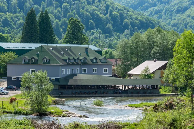 Hotel HO2 Poiana Marului