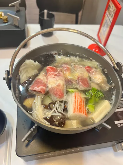 鍋醬小火鍋/高雄人氣美食/在地推薦火鍋/麻辣/高雄必吃火鍋/臭臭鍋/晚餐/宵夜/聚餐/外送