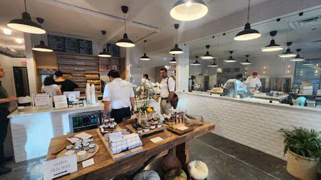 Hive | Bagel and Deli