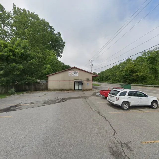 Dale's Center Bar & Grill