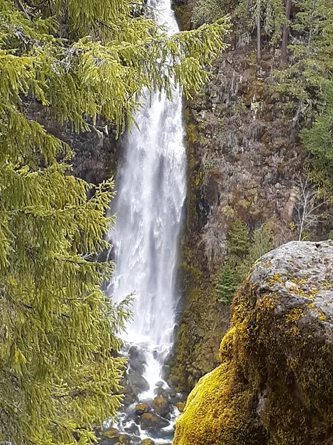 Mill and Barr Creek Falls Trailhead