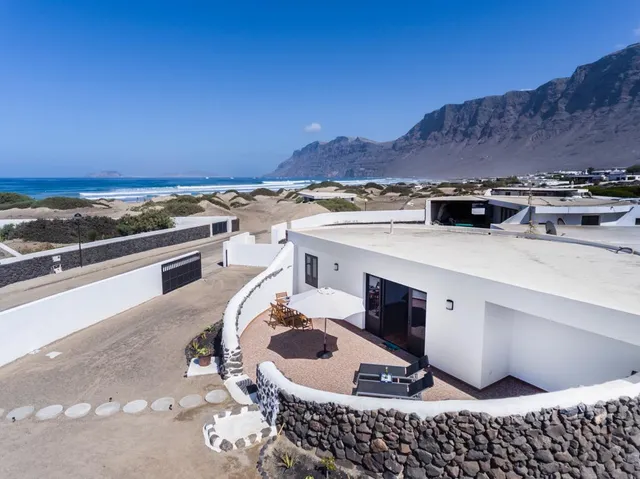 Famara 12 - House & Loft