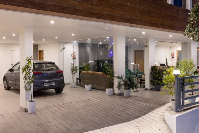 Hotel Rockland Residency