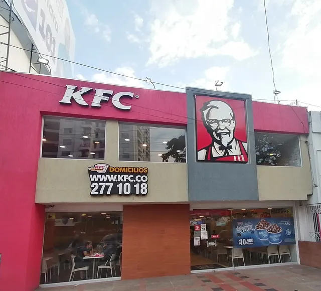 KFC Avenida Quinta