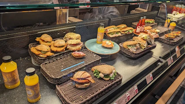 Junge Die Bäckerei.