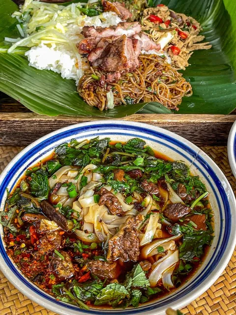 Jiangbian Food City