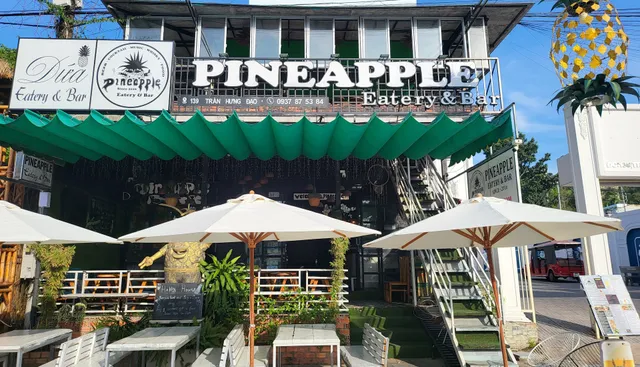 Pineapple Eatery & Bar