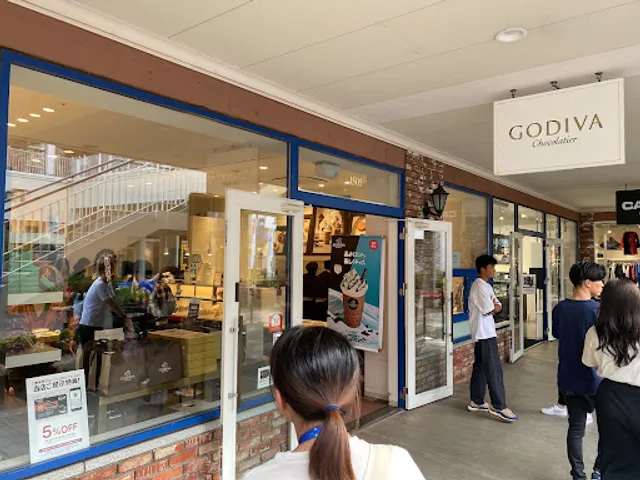 GODIVA Rinku Premium Outlets Store