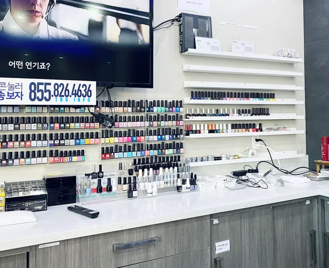 JJ Lash & itsj_LA brow