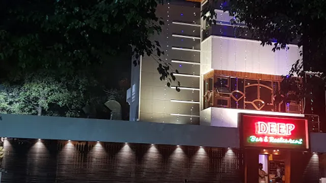 Deep Bar & Restaurant