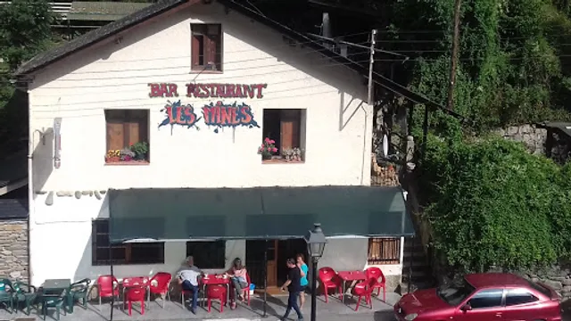 VermutMoto & la parrilla de Napi (antic Bar les mines)