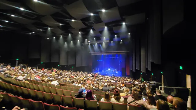 Cox Performing Arts Center