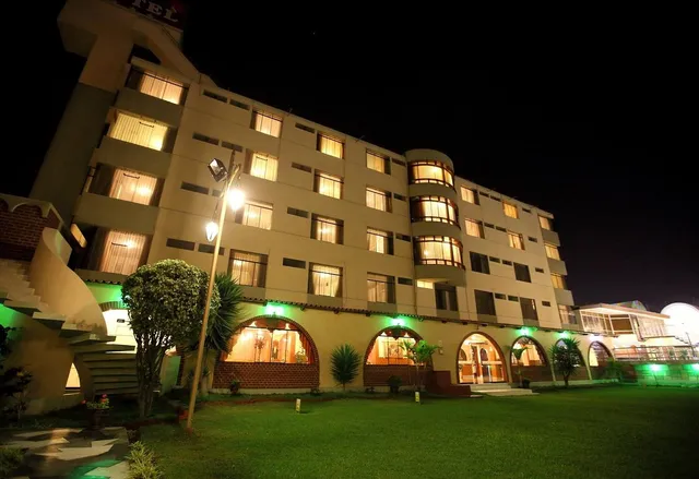 The Rokes Plaza Hotel