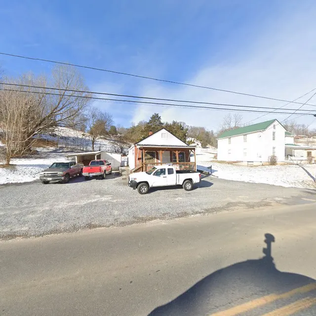 Reynolds Grocery & Sporting Goods