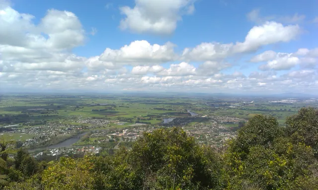 Hakarimata Summit Hiking Track