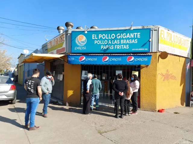 El Pollo Gigante (Maxi Pollo) pollo asado a las brasas