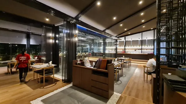 Sushi Mori Kanlapaphruek & Ren Omakase