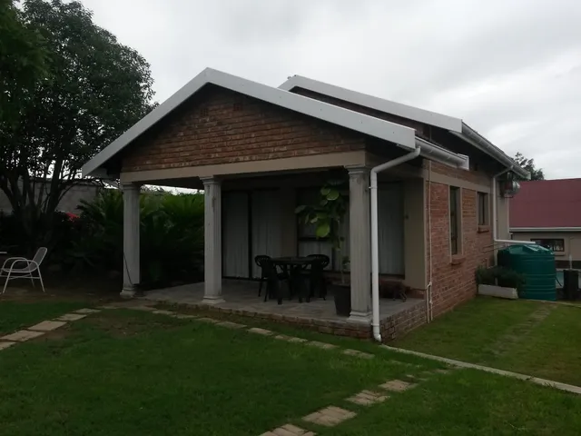 Intaka Guest House & Backpackers (Essential Service provider)