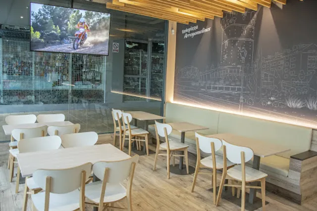 Telepizza Arroyomolinos - Comida a Domicilio