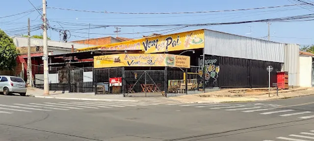 Espetinho vem com o pai