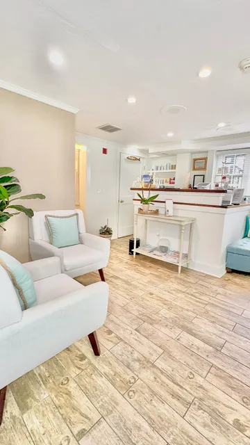 Sisters' Salon & Spa