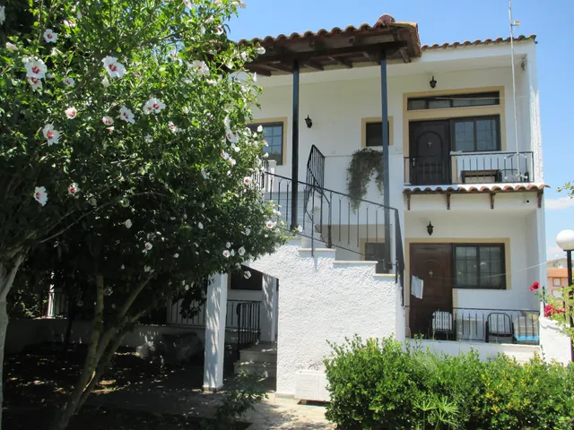 Apartments Elena & Marios