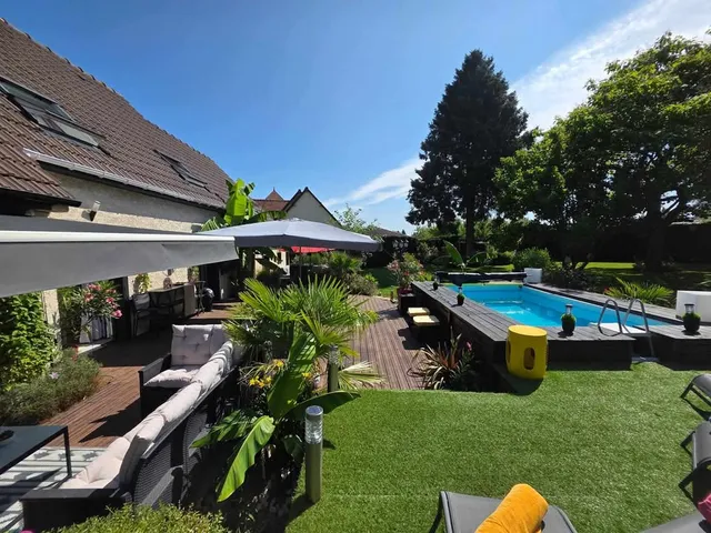 Les épinettes (chambres d'hôtes)Crèvecœur-le-Grand