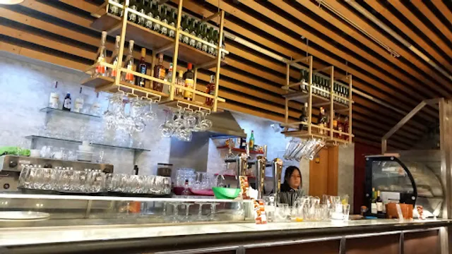 La Bajada Street Food - Vicálvaro - Restaurante Peruano