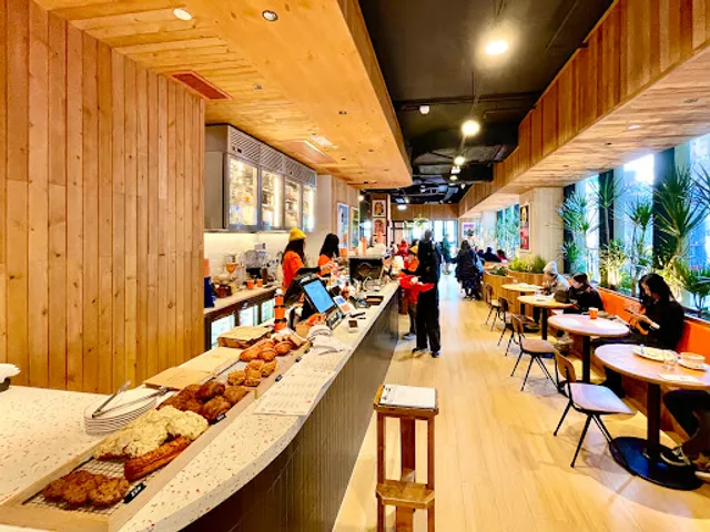 Elephant Grounds (Central)