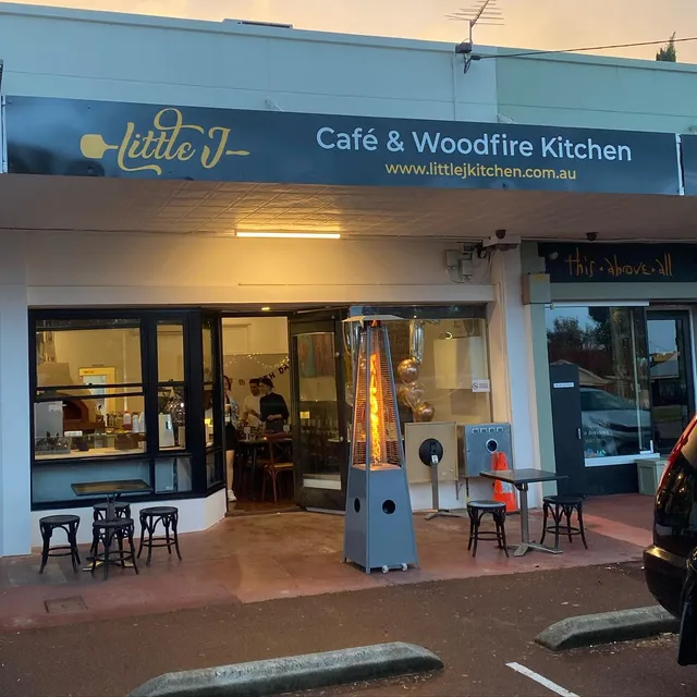 Little J Cafe & Woodfire Kitchen