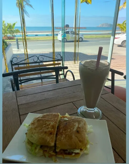 El Tucanazo Jugos y Licuados