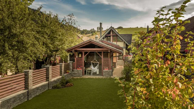 Horvát Family Residence