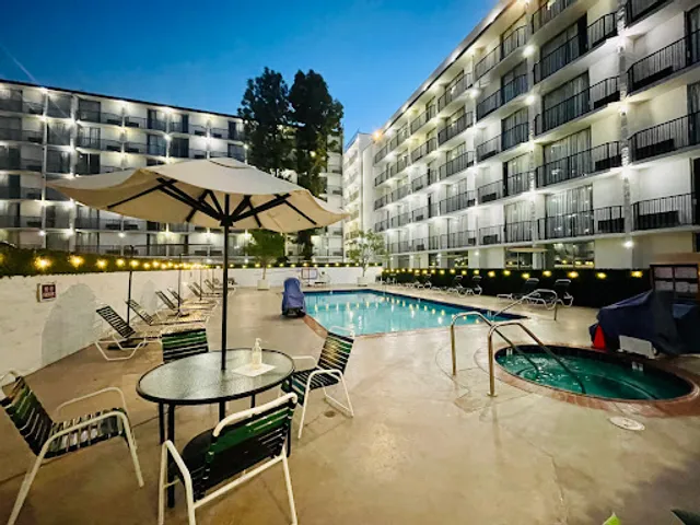 Glendale Express Hotel