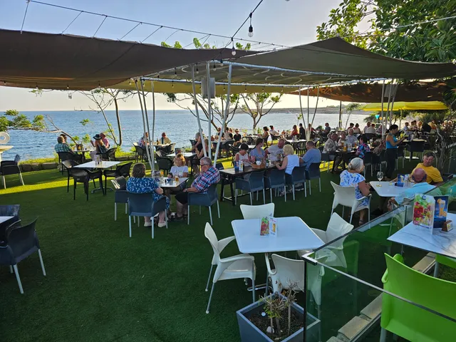 Bonamare Beach Bar cafe restaurant