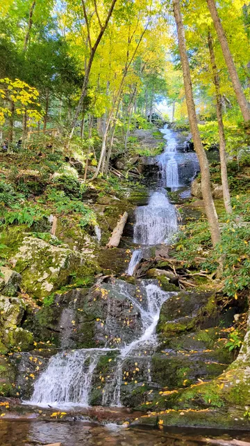 Buttermilk Falls Trail Parking, Mountain Road, Layton, NJ