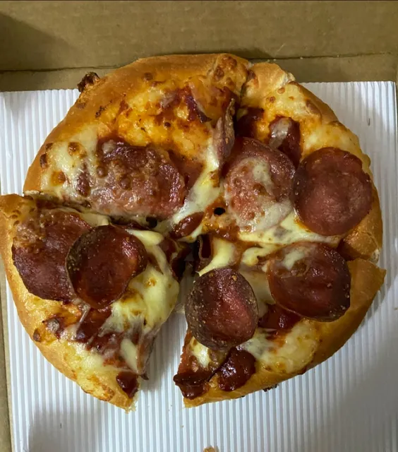 Lorenzo Pizza | لورينزو بيتزا