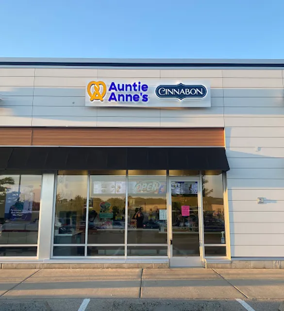 Auntie Anne's & Cinnabon