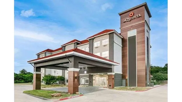 La Quinta Inn & Suites by Wyndham Decatur