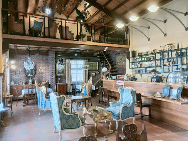 米嘻咖 咖啡 古董傢俱