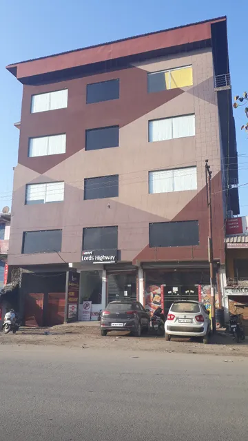 Hotel lords Highway Inn