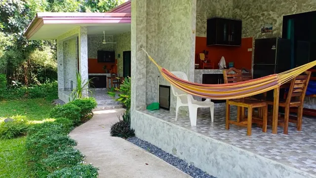 Nananuira Apartment and Room