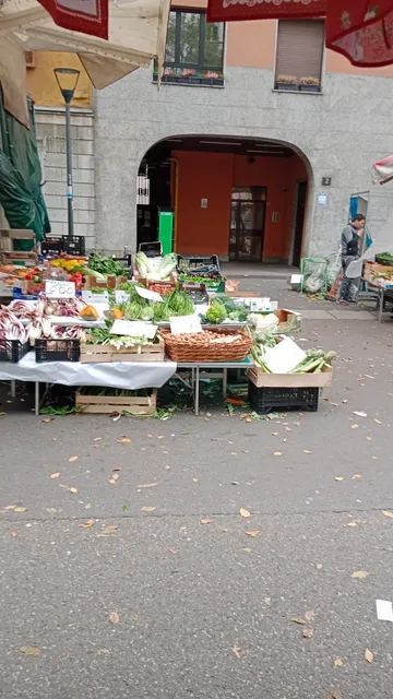 Mercato settimanale "CREMA/PIACENZA"