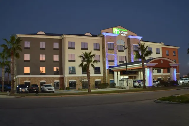 Holiday Inn Express & Suites Seguin, an IHG Hotel