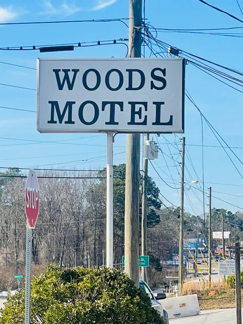 Woods Motel
