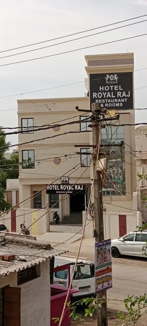 Hotel Royal Raj