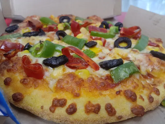 Domino's Pizza | Magneto The Mall, Raipur