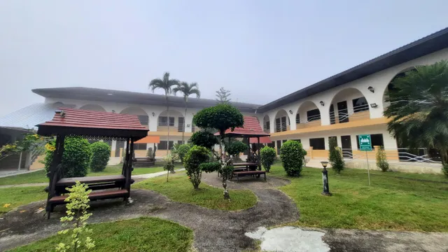 Nice Resort Betong Halal Hotel