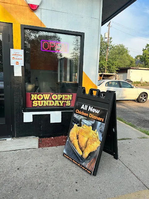 Logan's Simply Fresh Burgers & Chicken