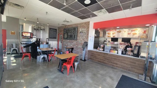 Charleys Cheesesteaks & Wings